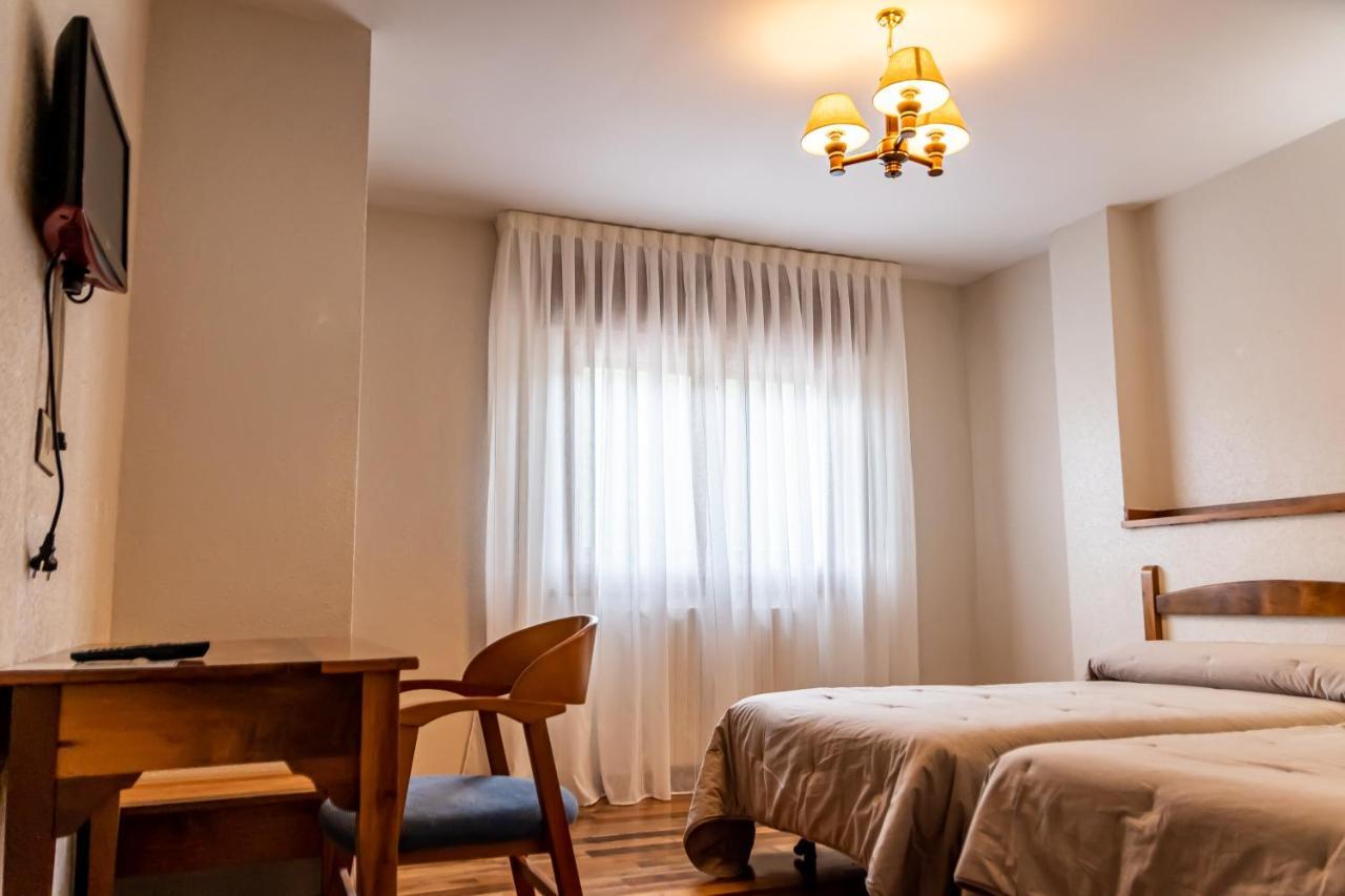 Hostal Restaurante Ventasierra Valdore Luaran gambar
