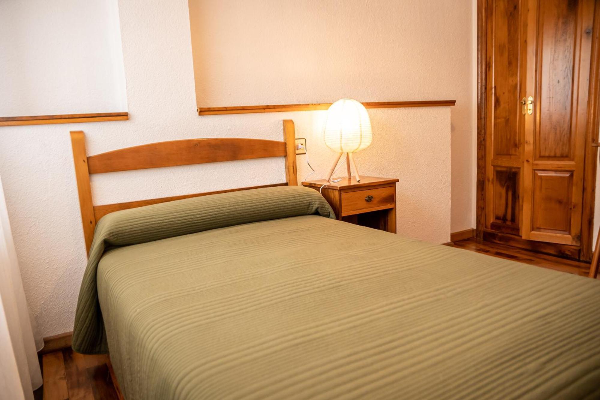 Hostal Restaurante Ventasierra Valdore Bilik gambar
